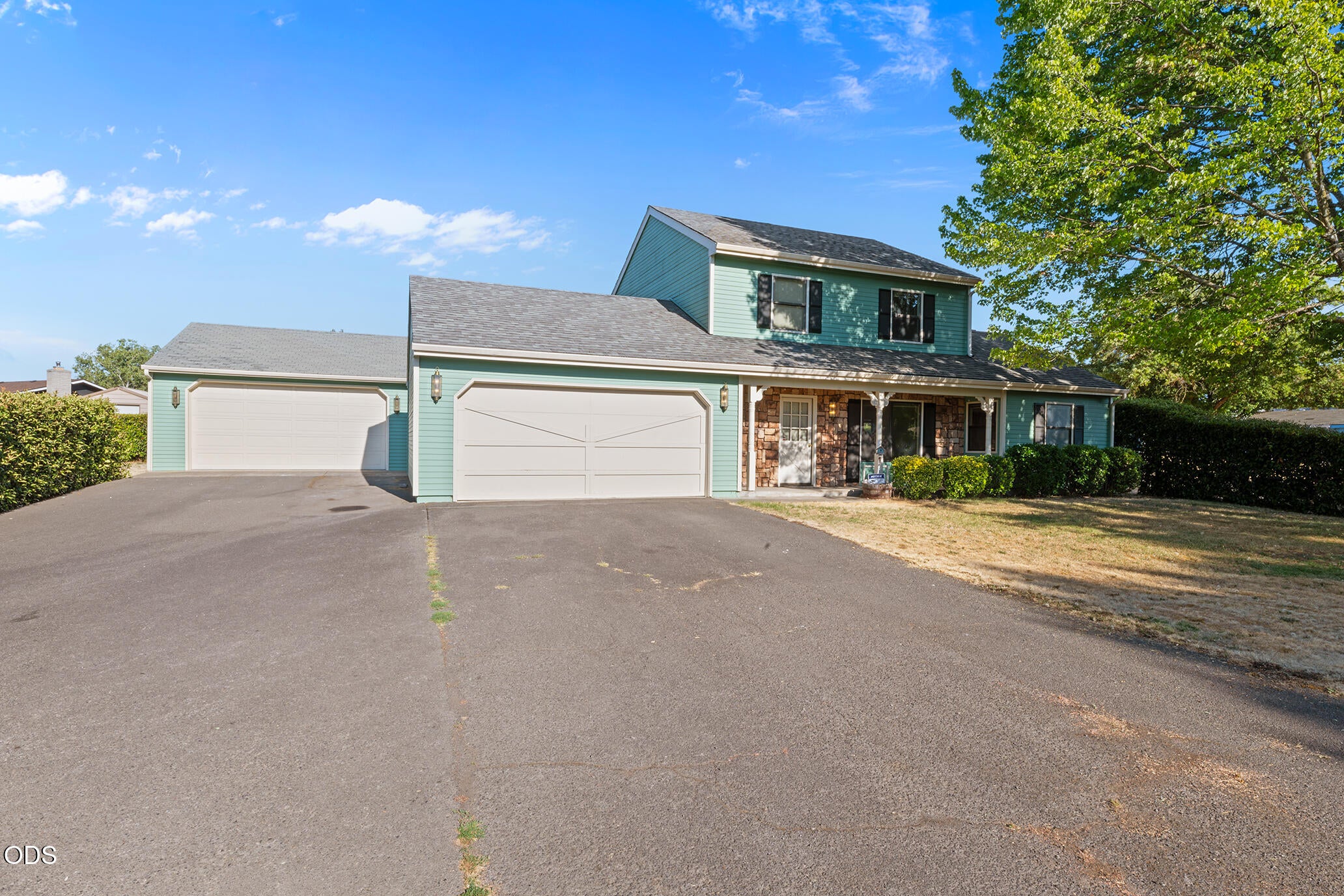 129 Mace Road Medford, OR 97501 - Photo 1 of 26 Gallery Image 1