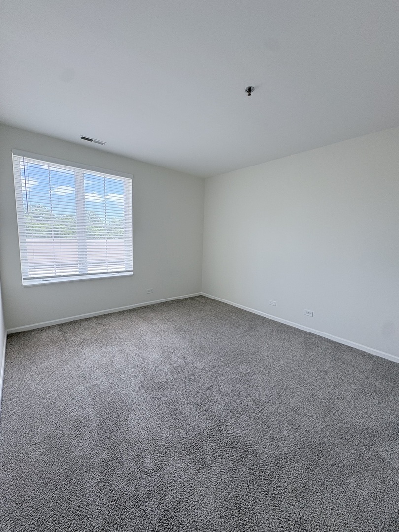 625 Deerfield Road, Unit 206 Deerfield, IL 60015 - Photo 13 of 15