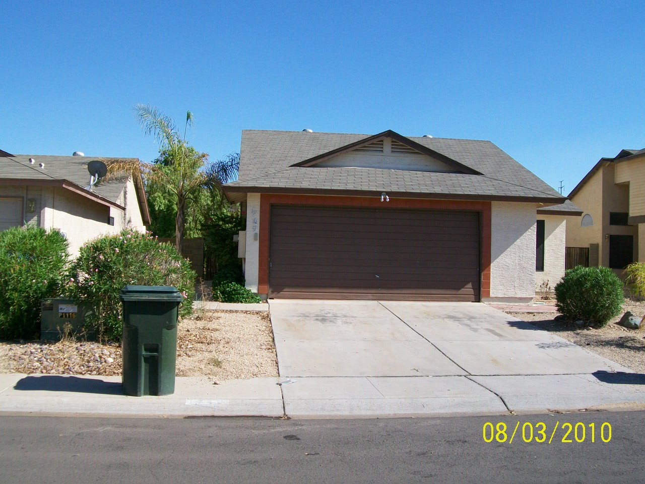 1749 East Carson Road Phoenix, AZ 85042 - Photo 1 of 5 Nice bungalow in east Phoenix