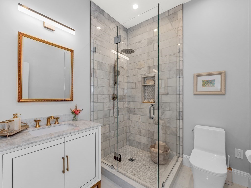 25 Bay State Road, Unit 1 Boston, MA 02215 - Photo 16 of 24 Gallery Image 16
