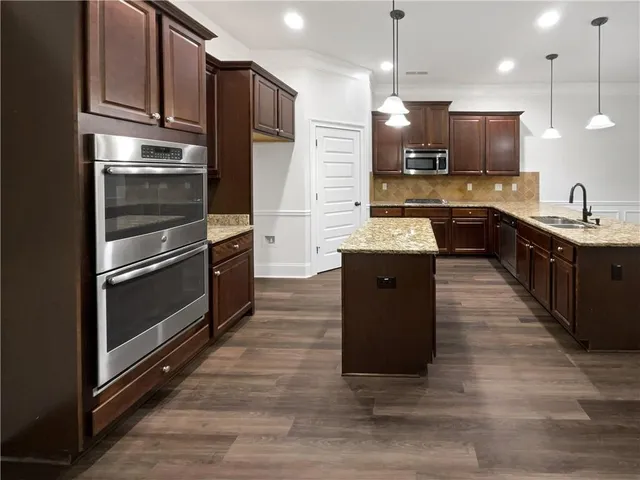 $570,000 | 5657 Casablanca Lane, Atlanta, GA 30331