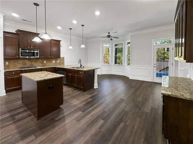 $570,000 | 5657 Casablanca Lane, Atlanta, GA 30331