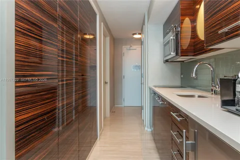 $599,000 | 551 North Fort Lauderdale Beach Boulevard, Unit H1715, Fort Lauderdale, FL 33304