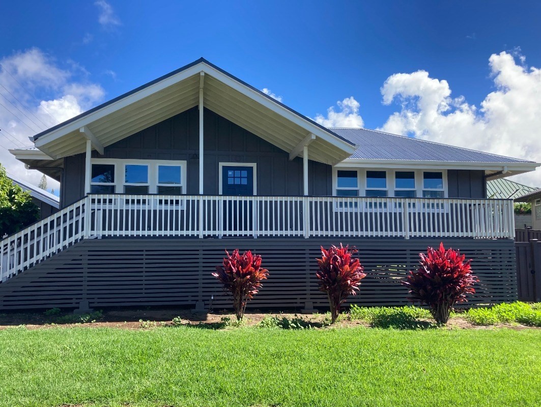 66-1515 Kawaihae Road Kamuela, HI 96743 - Photo 1 of 20 a front view of a house with a yard