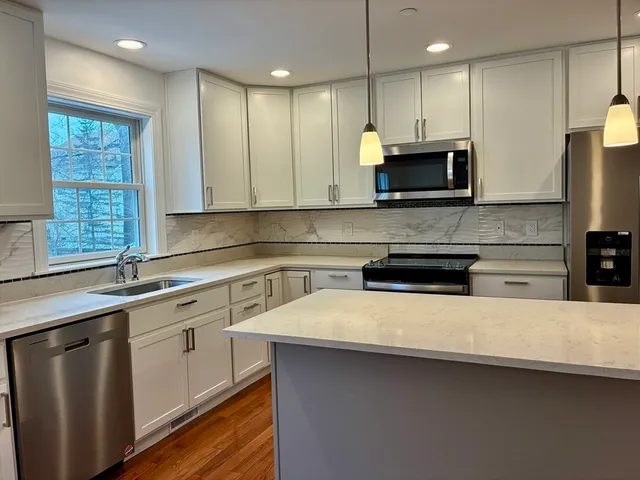 $484,000 | 215 High Street, Unit 21, Taunton, MA 02780