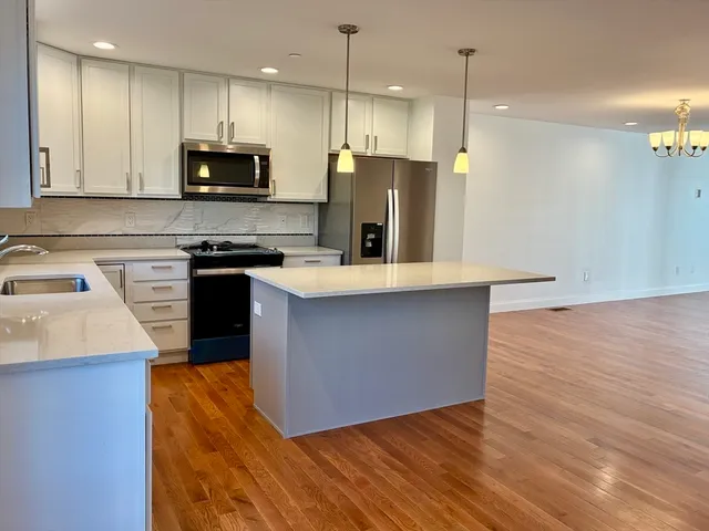 $484,000 | 215 High Street, Unit 21, Taunton, MA 02780