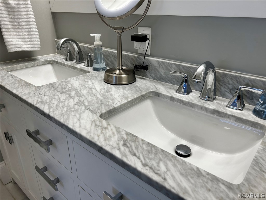 13460 Ridgemoor Lane Midlothian, VA 23114 - Photo 35 of 49 Bathroom with double vanity