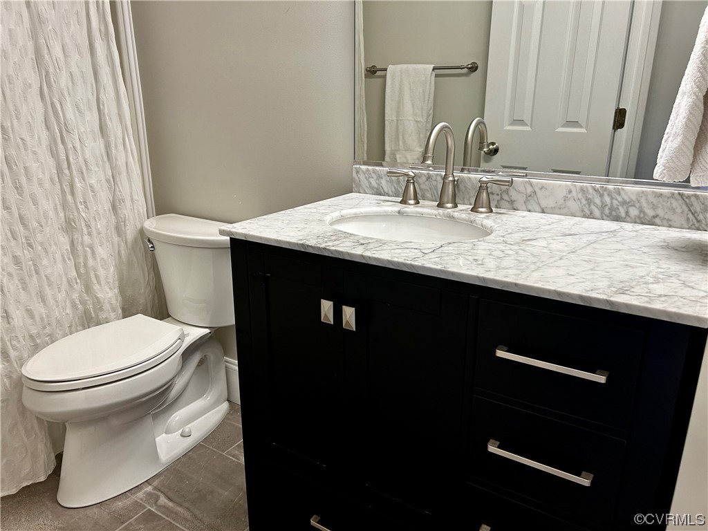 13460 Ridgemoor Lane Midlothian, VA 23114 - Photo 37 of 49 Hall bath