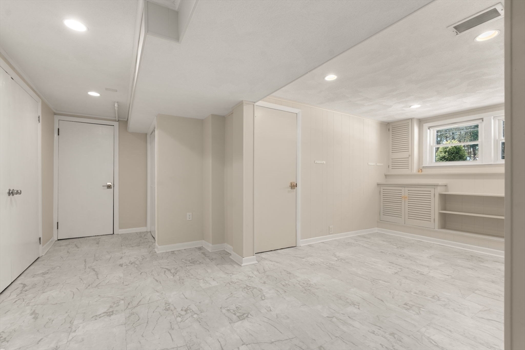 19 Rolling Lane Framingham, MA 01701 - Photo 19 of 30