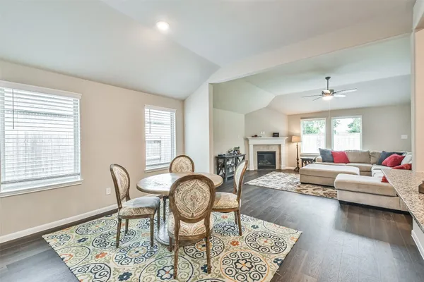 $2,500 | 19111 Friesian Stallion Drive, Tomball, TX 77377