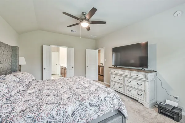 $2,500 | 19111 Friesian Stallion Drive, Tomball, TX 77377