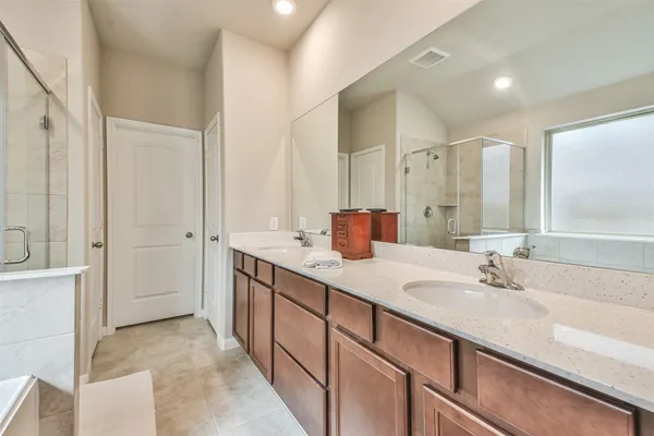 $2,500 | 19111 Friesian Stallion Drive, Tomball, TX 77377