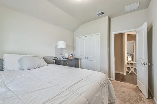 $2,500 | 19111 Friesian Stallion Drive, Tomball, TX 77377