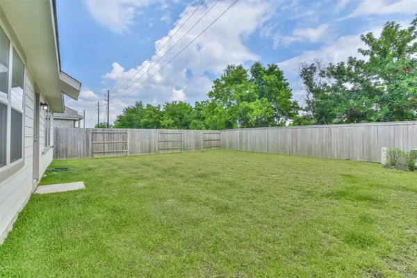 $2,500 | 19111 Friesian Stallion Drive, Tomball, TX 77377