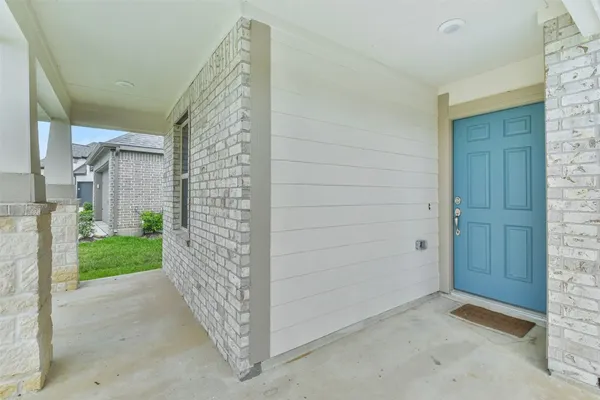 $2,500 | 19111 Friesian Stallion Drive, Tomball, TX 77377