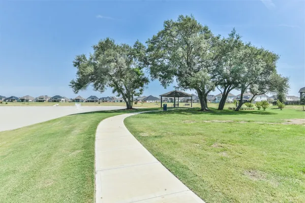 $2,500 | 19111 Friesian Stallion Drive, Tomball, TX 77377