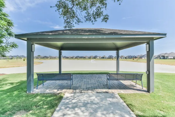 $2,500 | 19111 Friesian Stallion Drive, Tomball, TX 77377