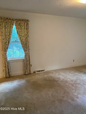 $269,500 | 203 Brentwood Drive North, Wilson, NC 27893