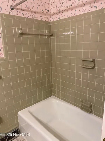 $269,500 | 203 Brentwood Drive North, Wilson, NC 27893