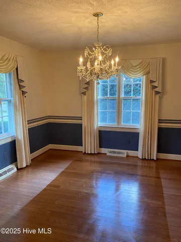 $269,500 | 203 Brentwood Drive North, Wilson, NC 27893