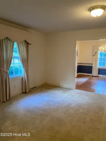 $269,500 | 203 Brentwood Drive North, Wilson, NC 27893