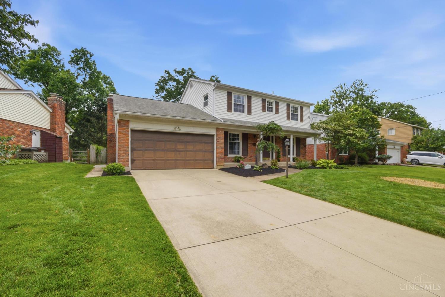 2101 Berrypatch Drive Cincinnati, OH 45244 - Photo 2 of 44