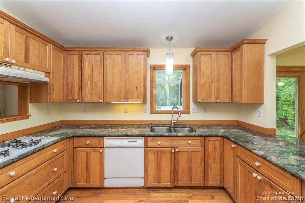 7870 Chamberlin Road Dexter, MI 48130 - Photo 10 of 52 Gallery Image 10