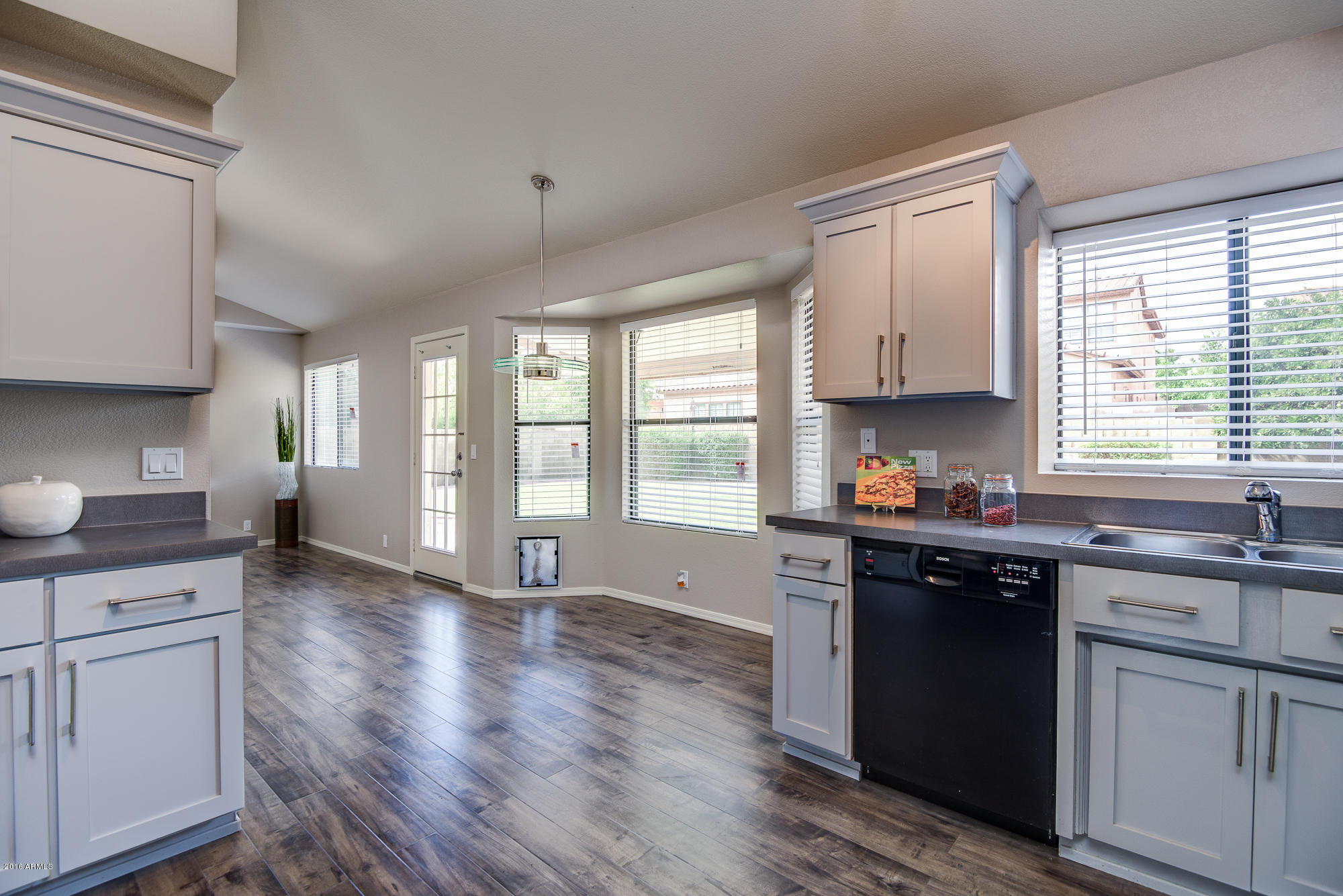 5650 East St John Road Scottsdale, AZ 85254 - Photo 11 of 28 11-stjohn
