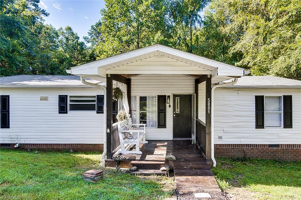 5001 Cashatt Road Trinity, NC 27370 - Photo 2 of 40