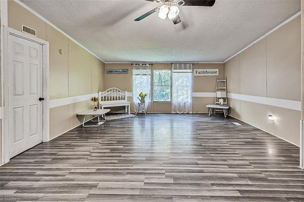 5001 Cashatt Road Trinity, NC 27370 - Photo 4 of 40