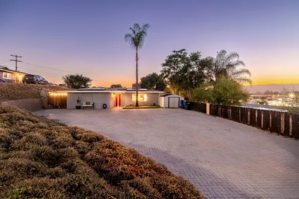 $699,900 | 9742 Emerald Hill Lane, Lakeside, CA 92040