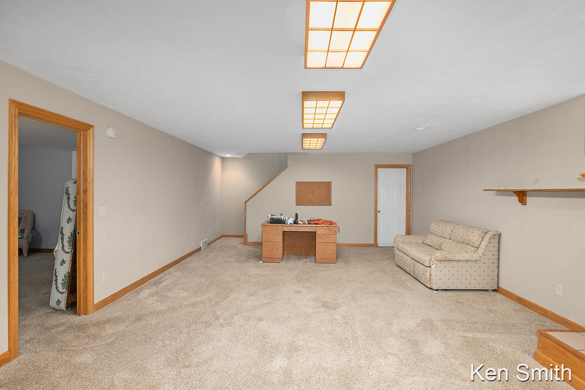 8231 Hunting Court Jenison, MI 49428 - Photo 20 of 33 IMG_1019