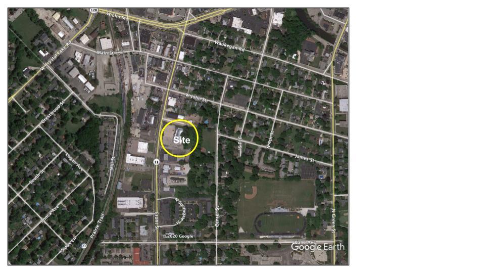 914 Front Street McHenry, IL 60050 - Photo 2 of 2 a bathroom with a shower