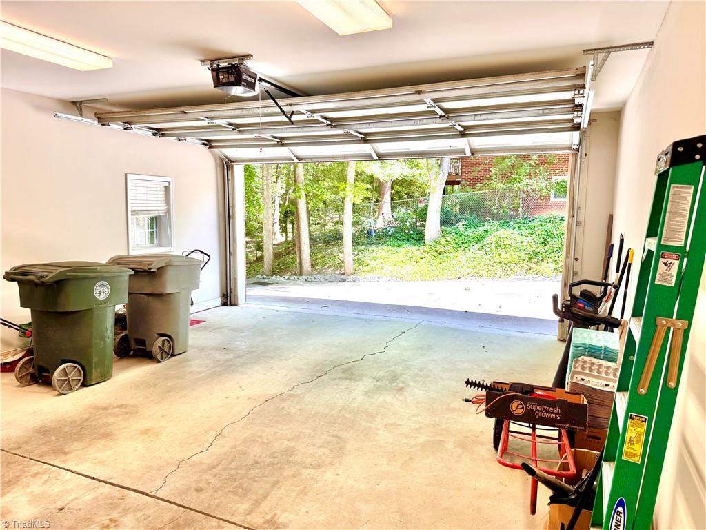 944 Trollinger Road Asheboro, NC 27203 - Photo 41 of 45 Garage - 2Car