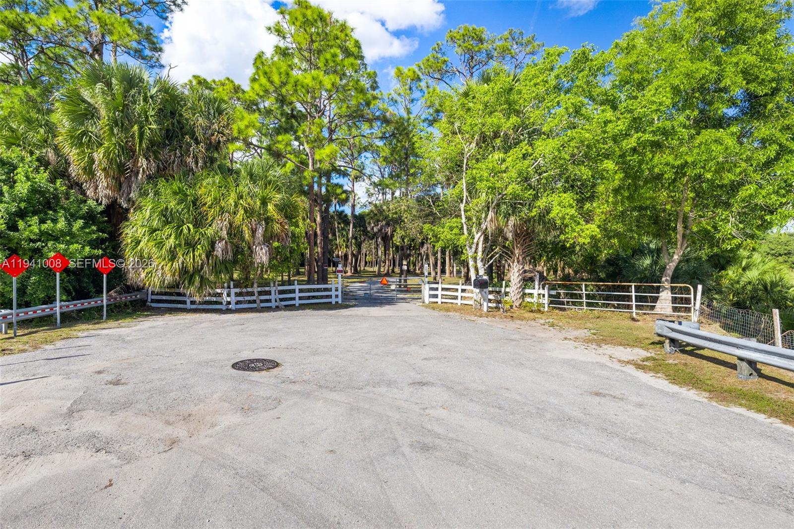 12033 Acme Road Wellington, FL 33414 - Photo 29 of 30 Gallery Image 29