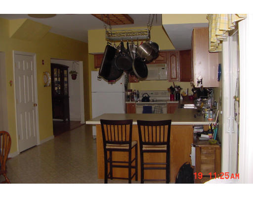 42 Camile Road Webster, MA 01570 - Photo 3 of 6 Gallery Image 3