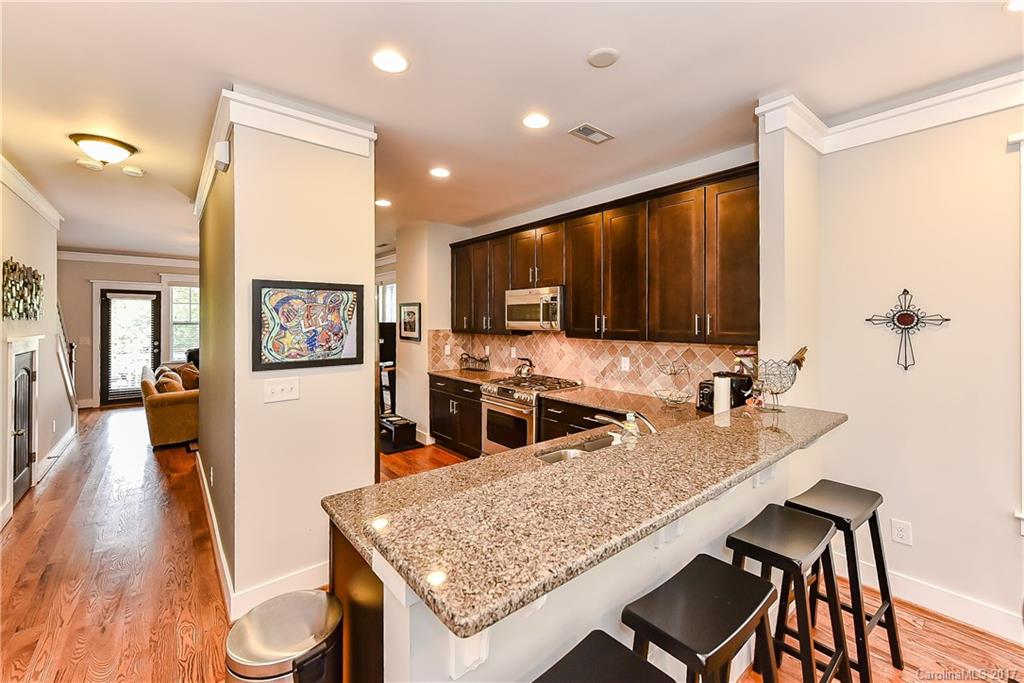 431 Spring Street Davidson, NC 28036 - Photo 6 of 24 Gallery Image 6
