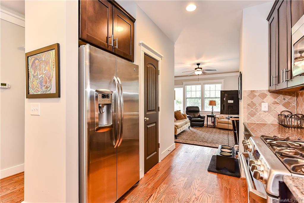 431 Spring Street Davidson, NC 28036 - Photo 8 of 24 Gallery Image 8