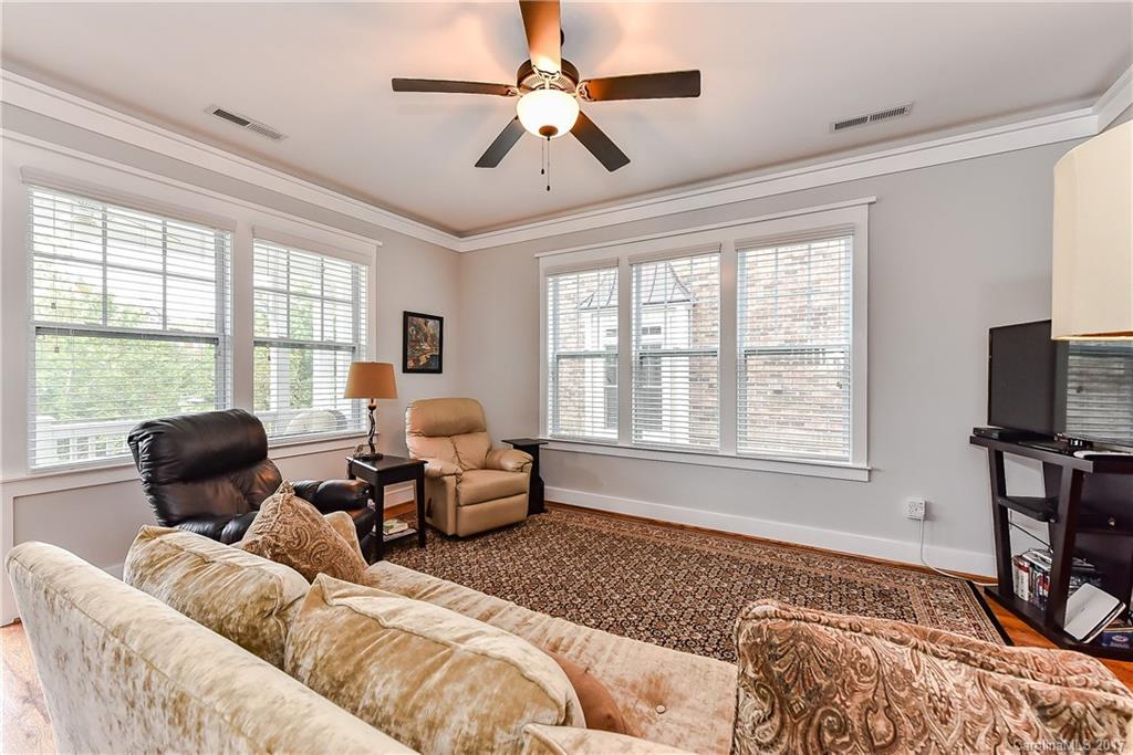431 Spring Street Davidson, NC 28036 - Photo 10 of 24 Gallery Image 10