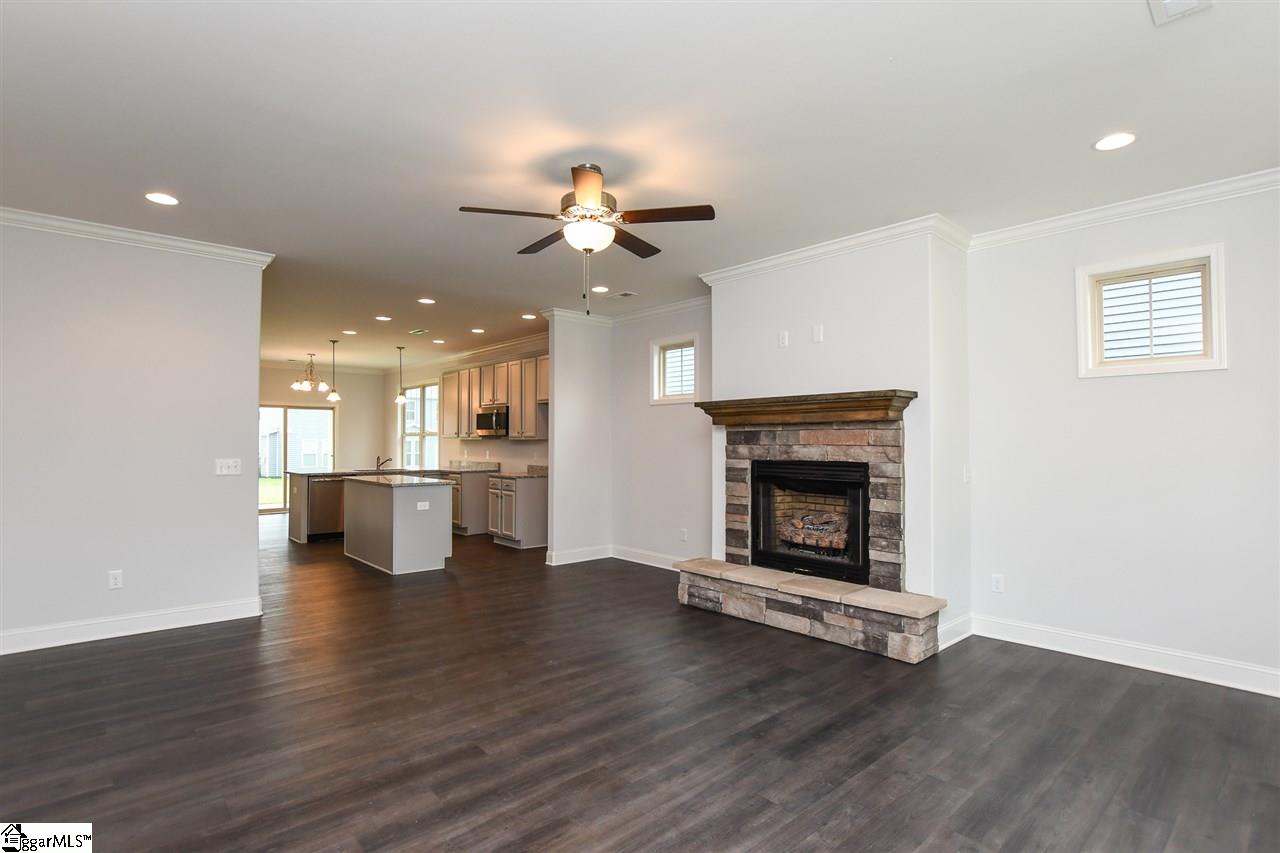 704 Corley Way Greer, SC 29651 - Photo 5 of 25 Gallery Image 5