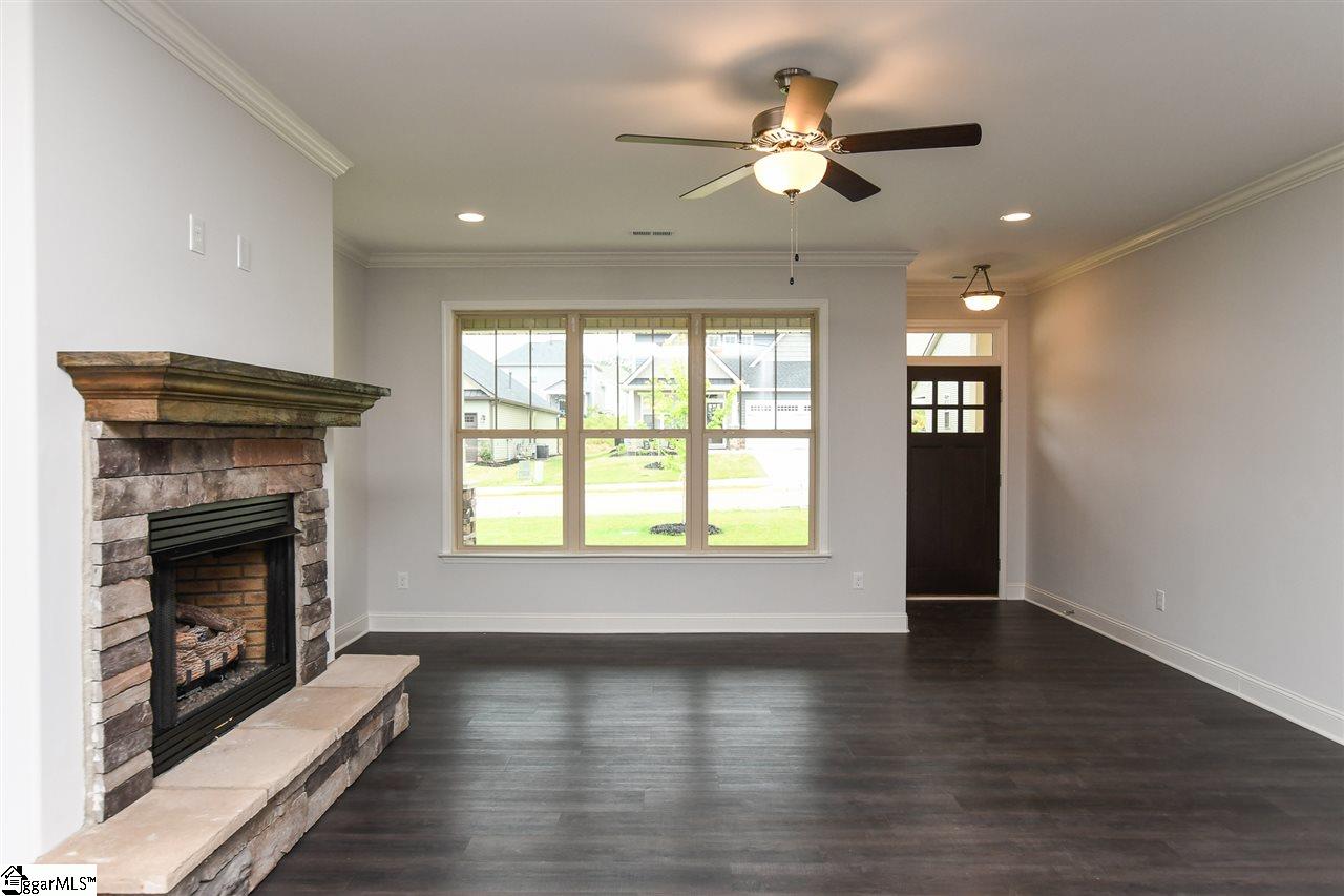 704 Corley Way Greer, SC 29651 - Photo 6 of 25 Gallery Image 6