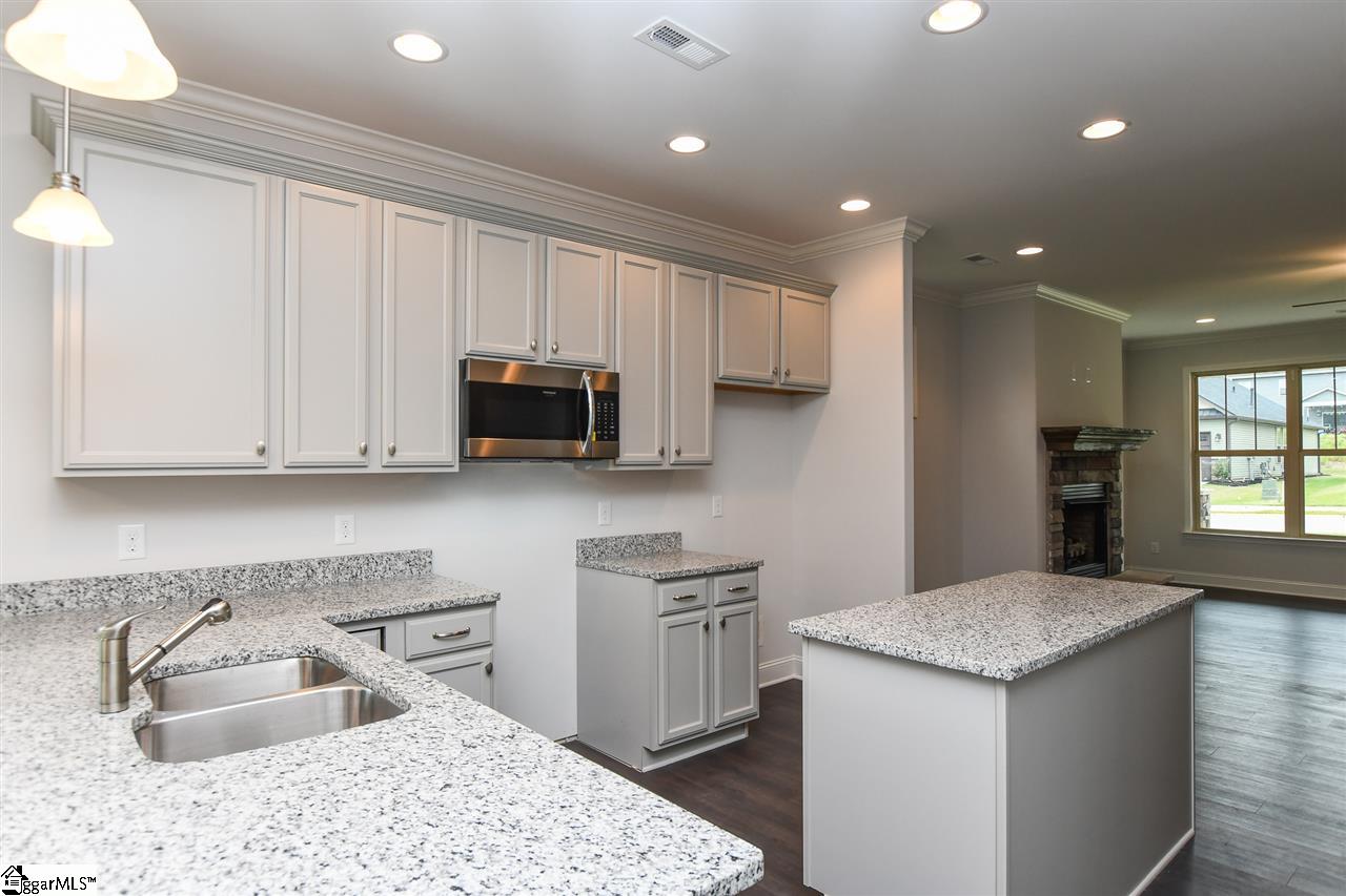 704 Corley Way Greer, SC 29651 - Photo 9 of 25 Gallery Image 9