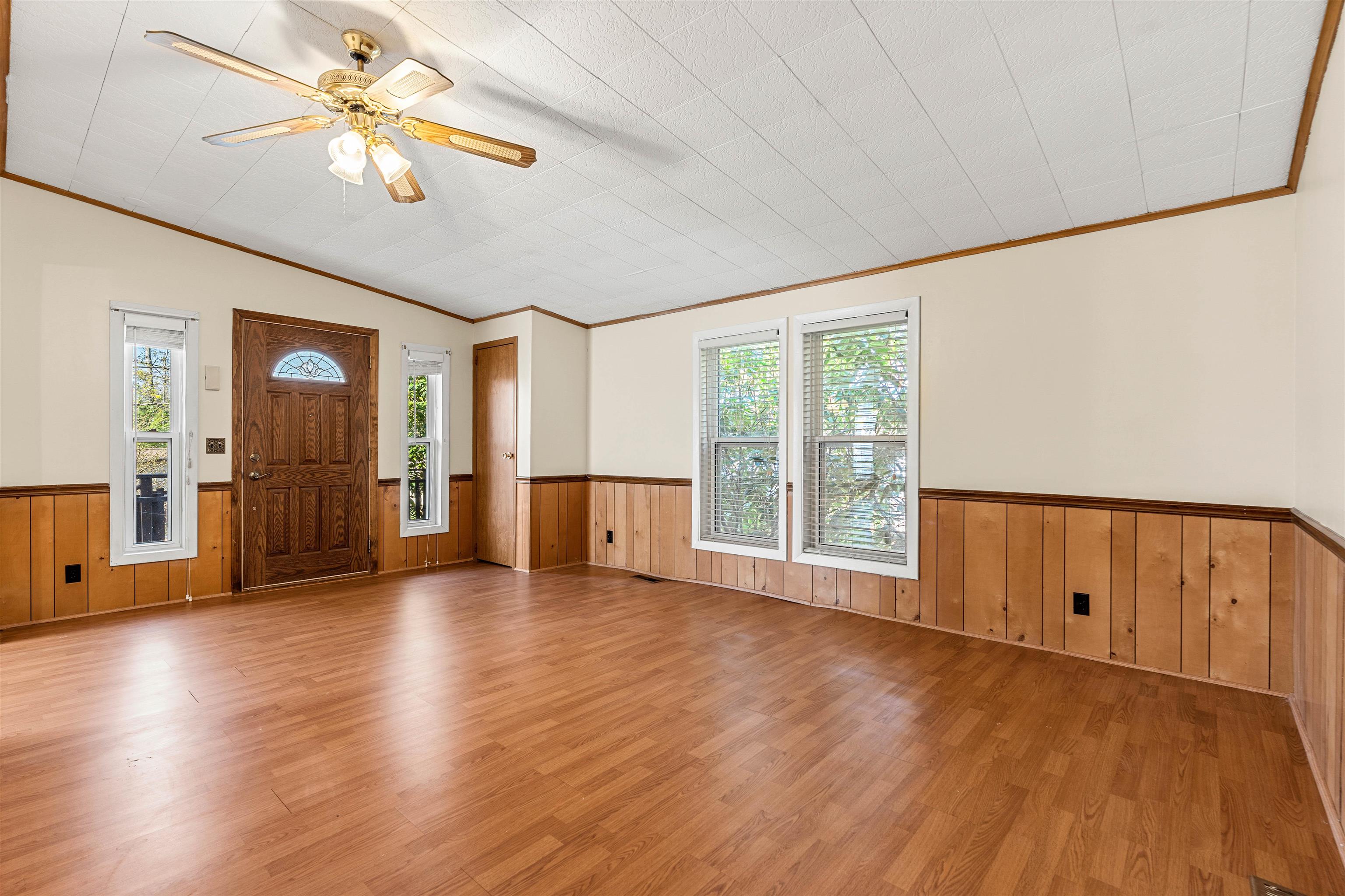 19 Kelly Court Goffstown, NH 03045 - Photo 5 of 41