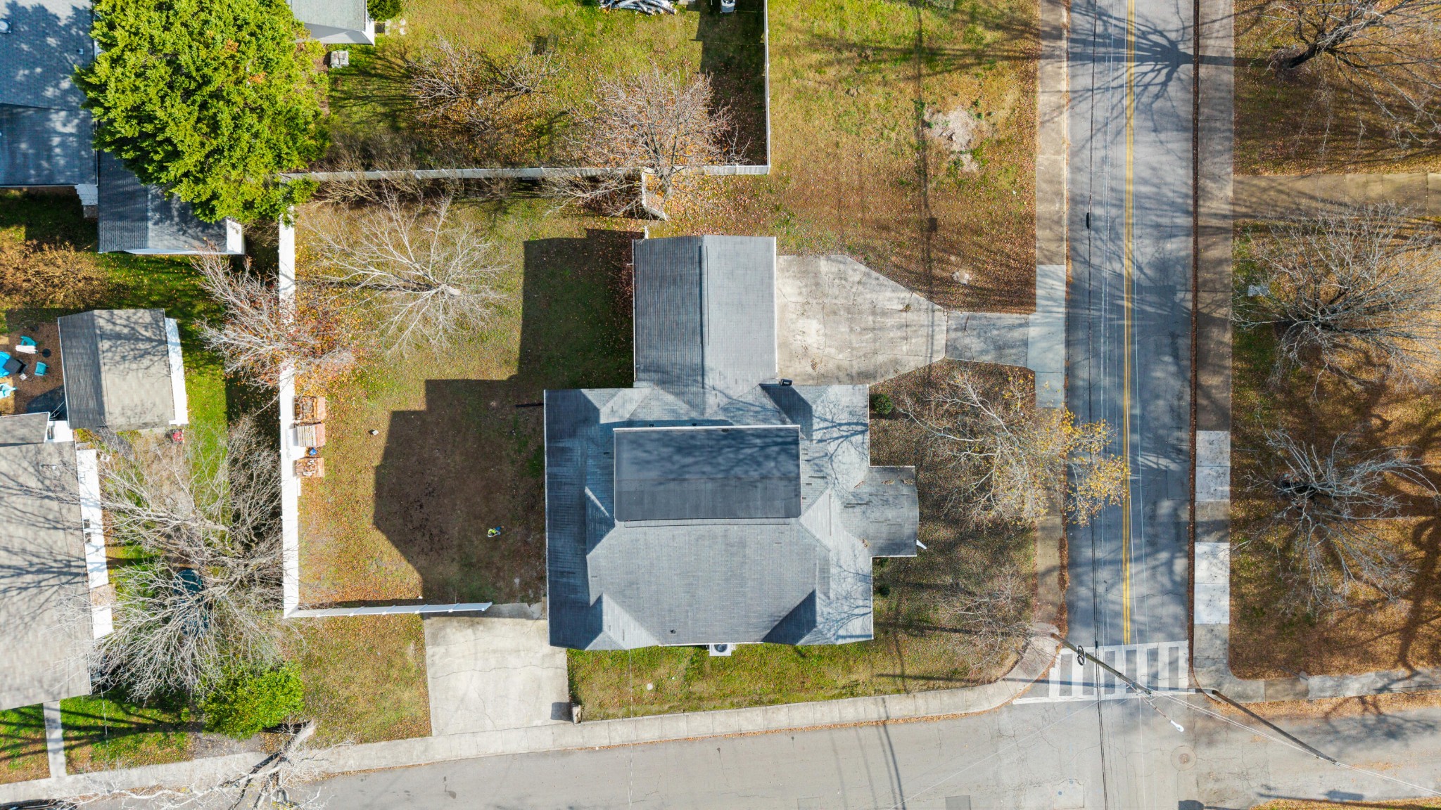 490 8th Street Northwest Cleveland, TN 37311 - Photo 9 of 9 a bathroom with a shower