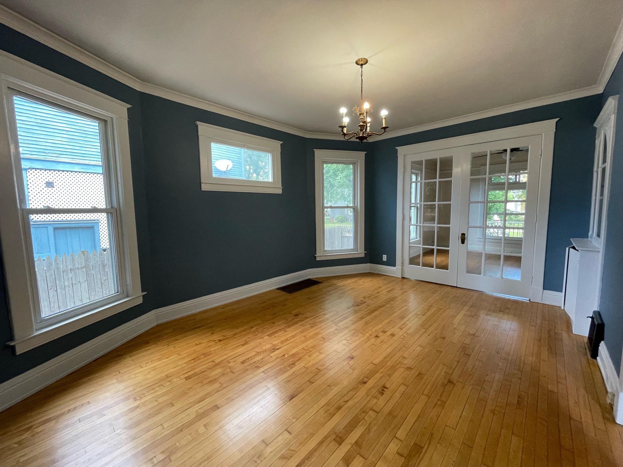 415 North Sheridan Street Bay City, MI 48708 - Photo 10 of 26