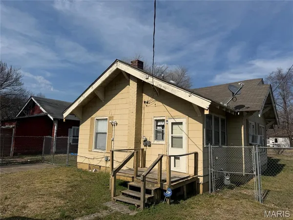 $61,000 | 410 East 8th Street, Caruthersville, MO 63830