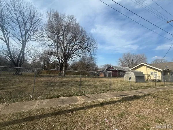 $61,000 | 410 East 8th Street, Caruthersville, MO 63830