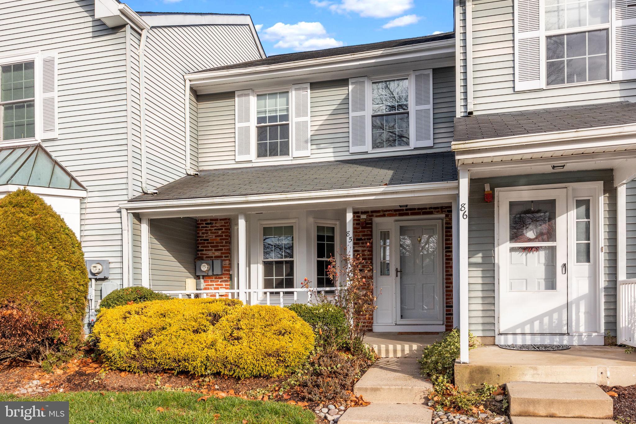 85 Greenridge Circle Newtown, PA 18940 - Photo 2 of 26