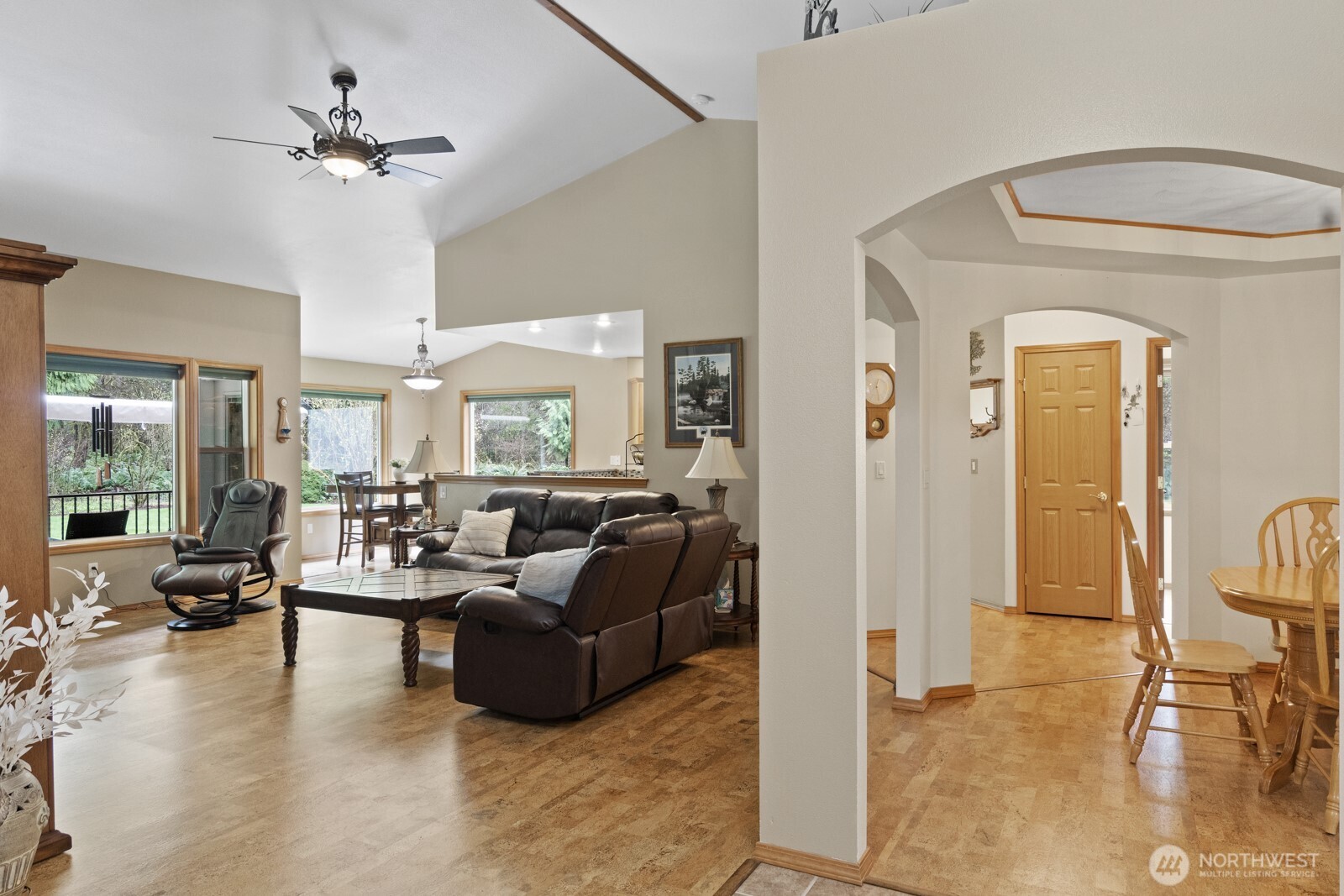13038 Spindlewood Court Southwest Rochester, WA 98579 - Photo 6 of 36 Gallery Image 6