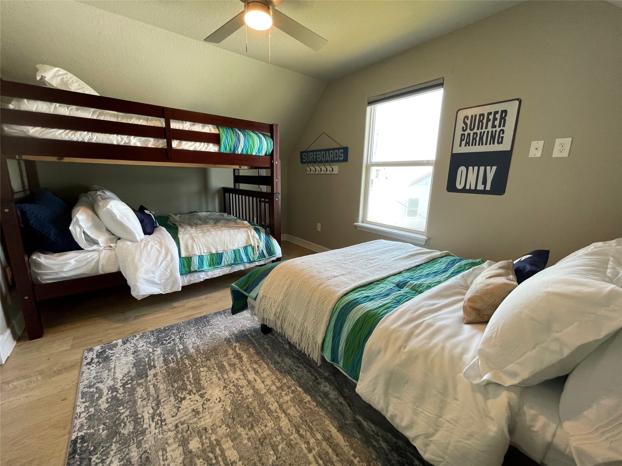 118 Point Lafitte Court Surfside Beach, TX 77541 - Photo 14 of 19 The home is furnished